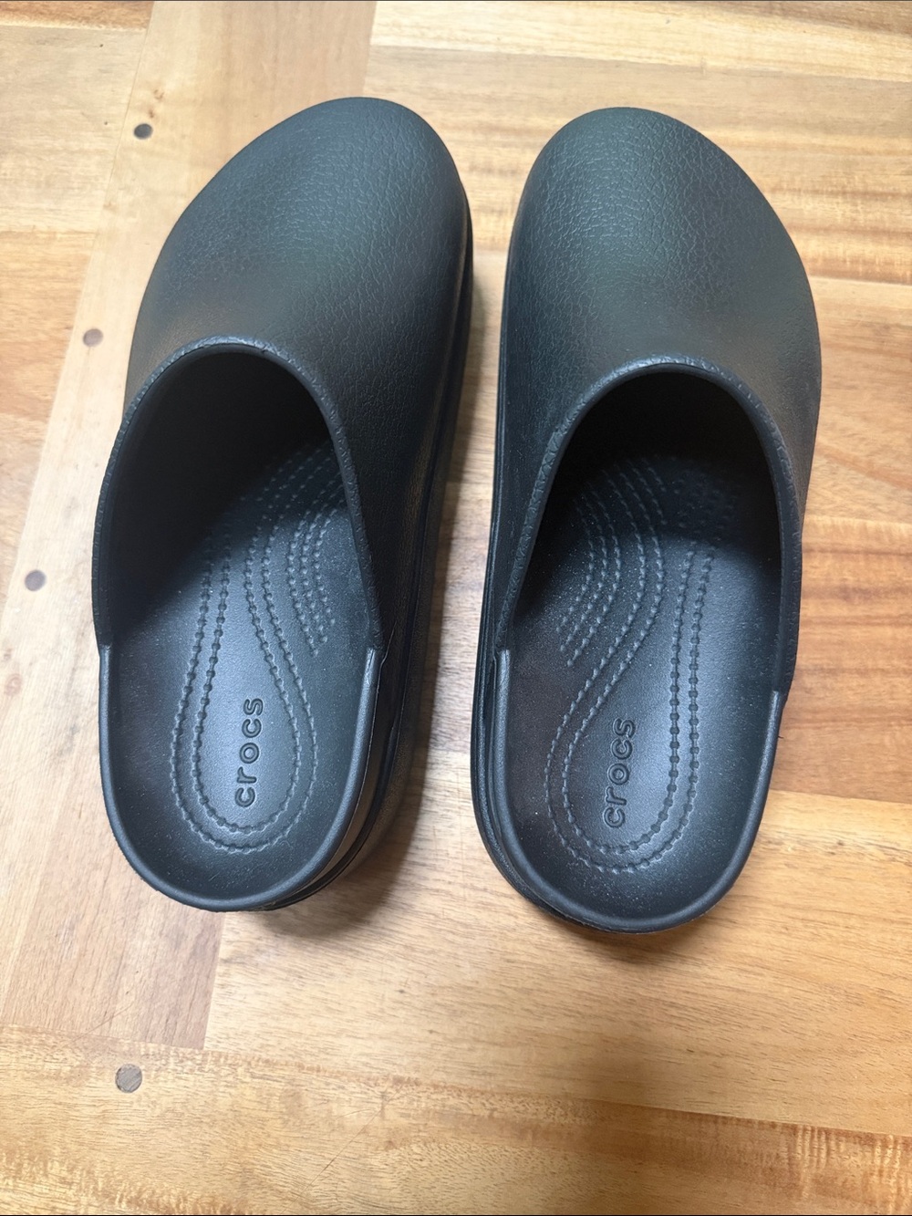 CROCS womens Black Slip-On Clog Loafers